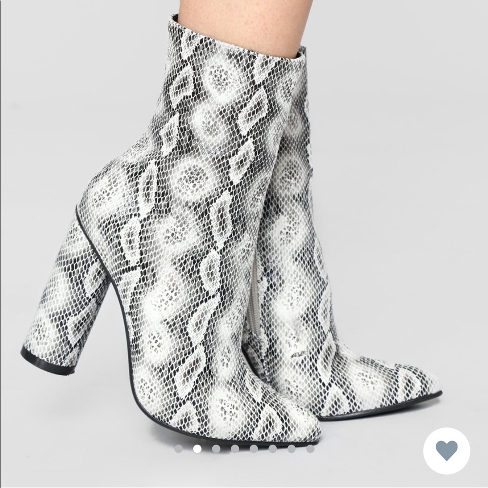 Snakeskin boot - Picture 2 of 4